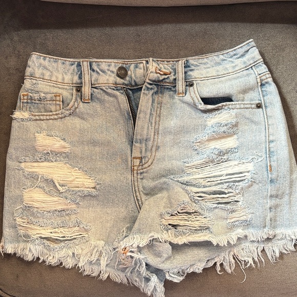 Stylish Distressed Denim Shorts in Light Blue - Picture 1 of 1
